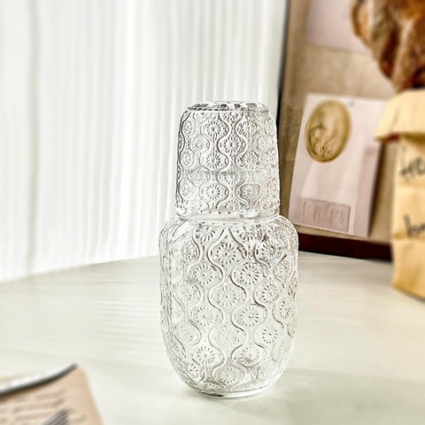 Binsakao ticked glass mouthwash decanter adds a refined touch to bathroom routines.