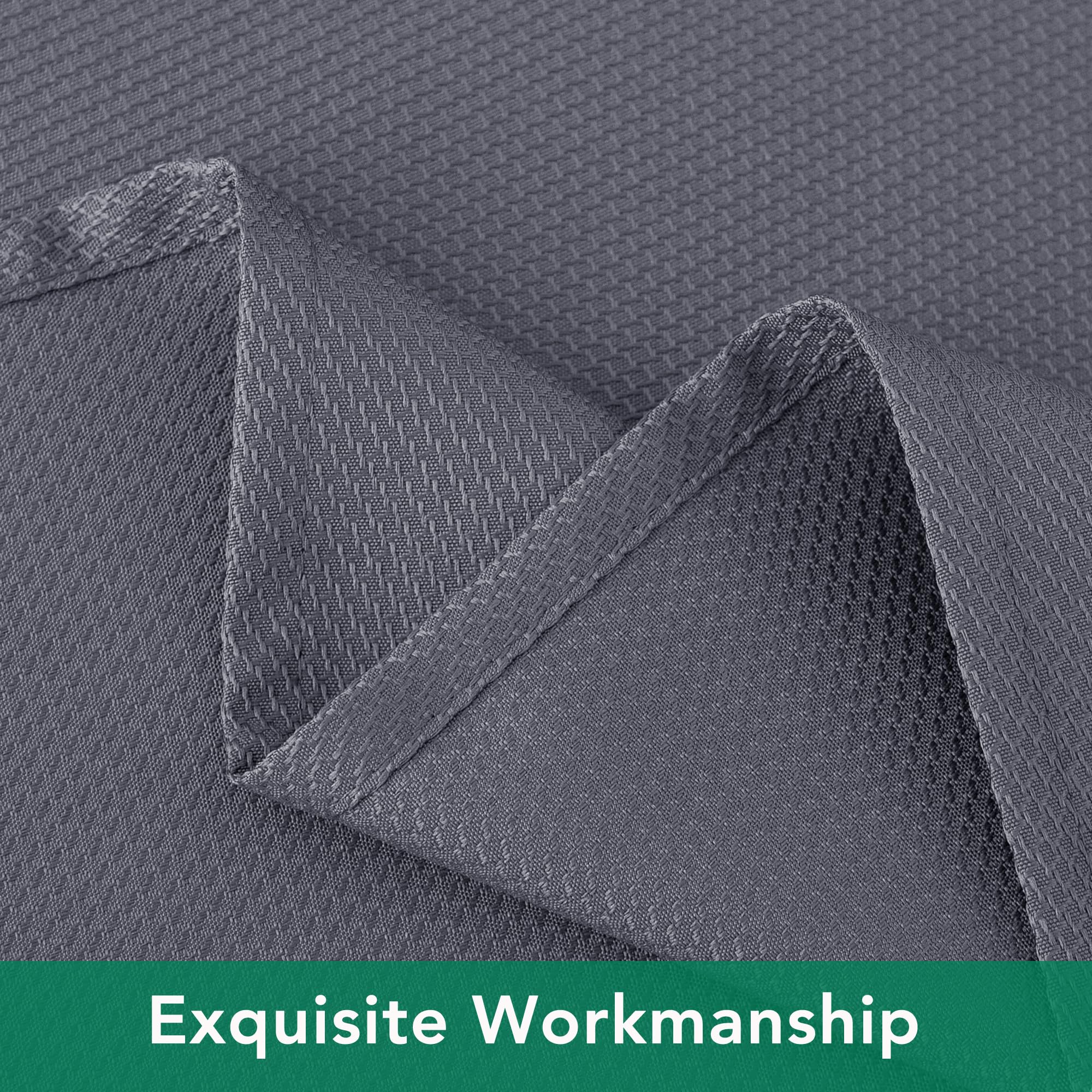 Biscaynebay outdoor-dining tablecloth withstands casual garden parties with versatile style.