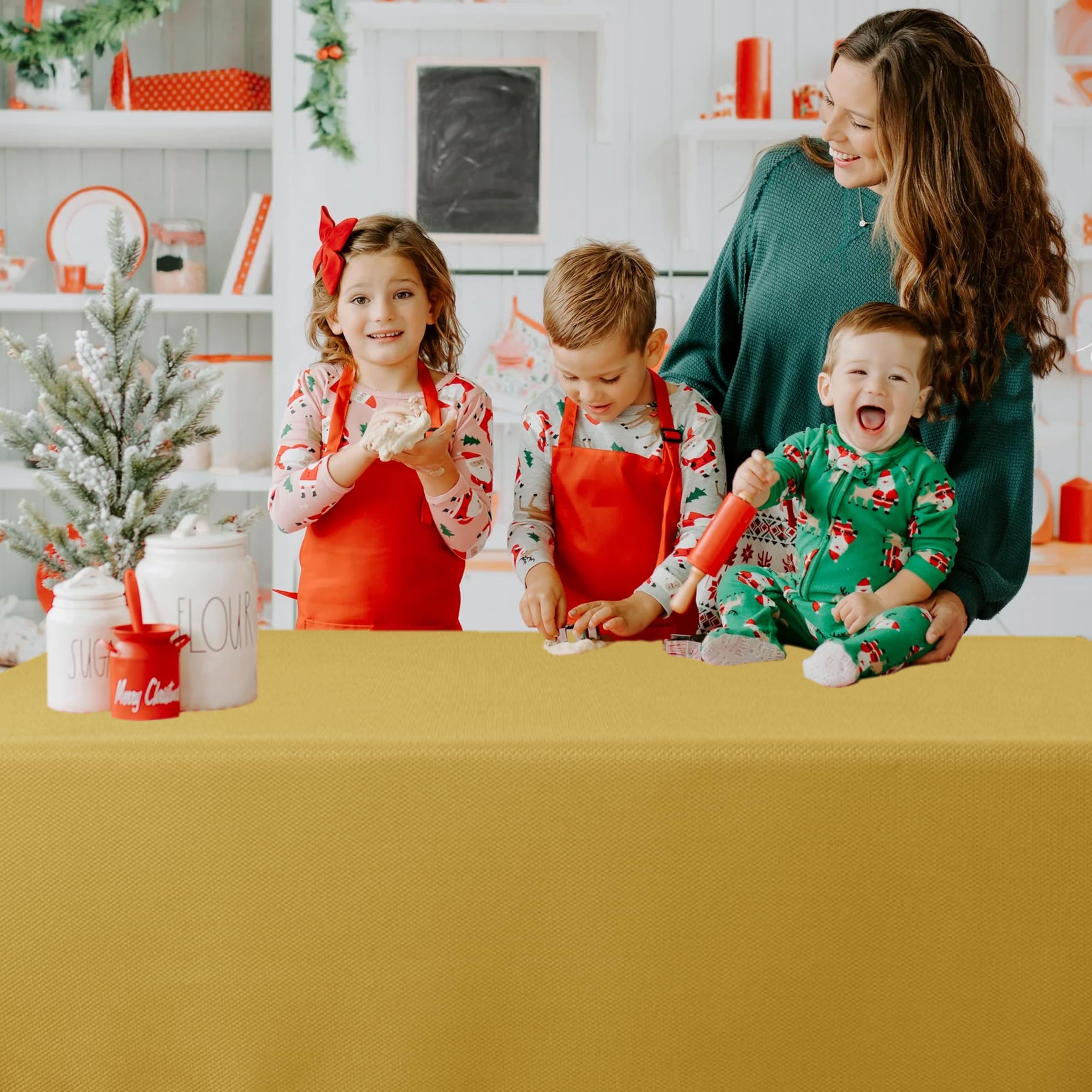 Biscaynebay water-resistant tablecloth beads liquids for quick cleanup