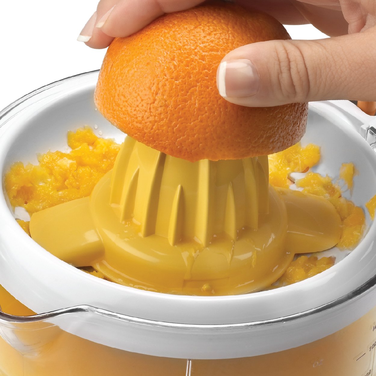 BLACK+DECKER CJ625 large cone fits larger fruits with ease
