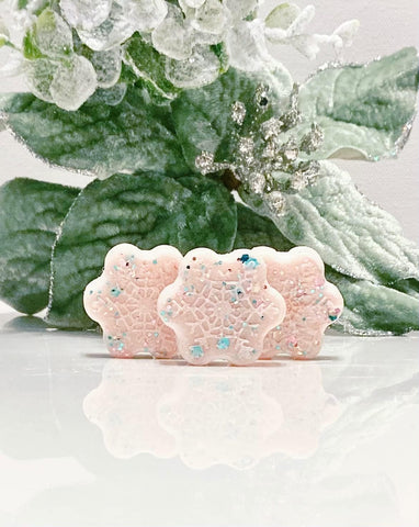 Black Duck Brand snowflake brown ice tray for cozy beverages