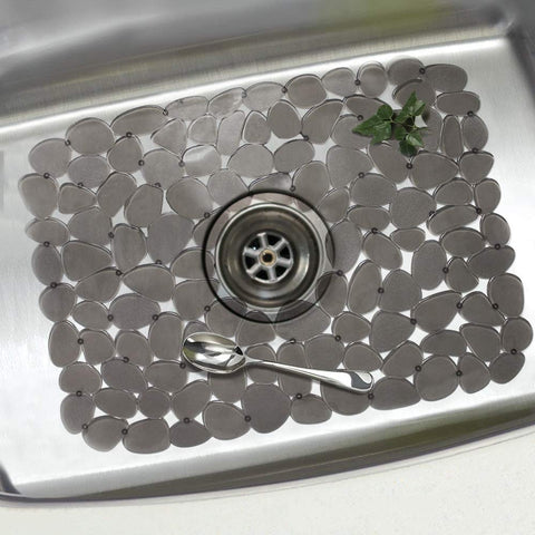 Bligli Pebble Sink Mat grey-tone blends with modern kitchen fixtures.