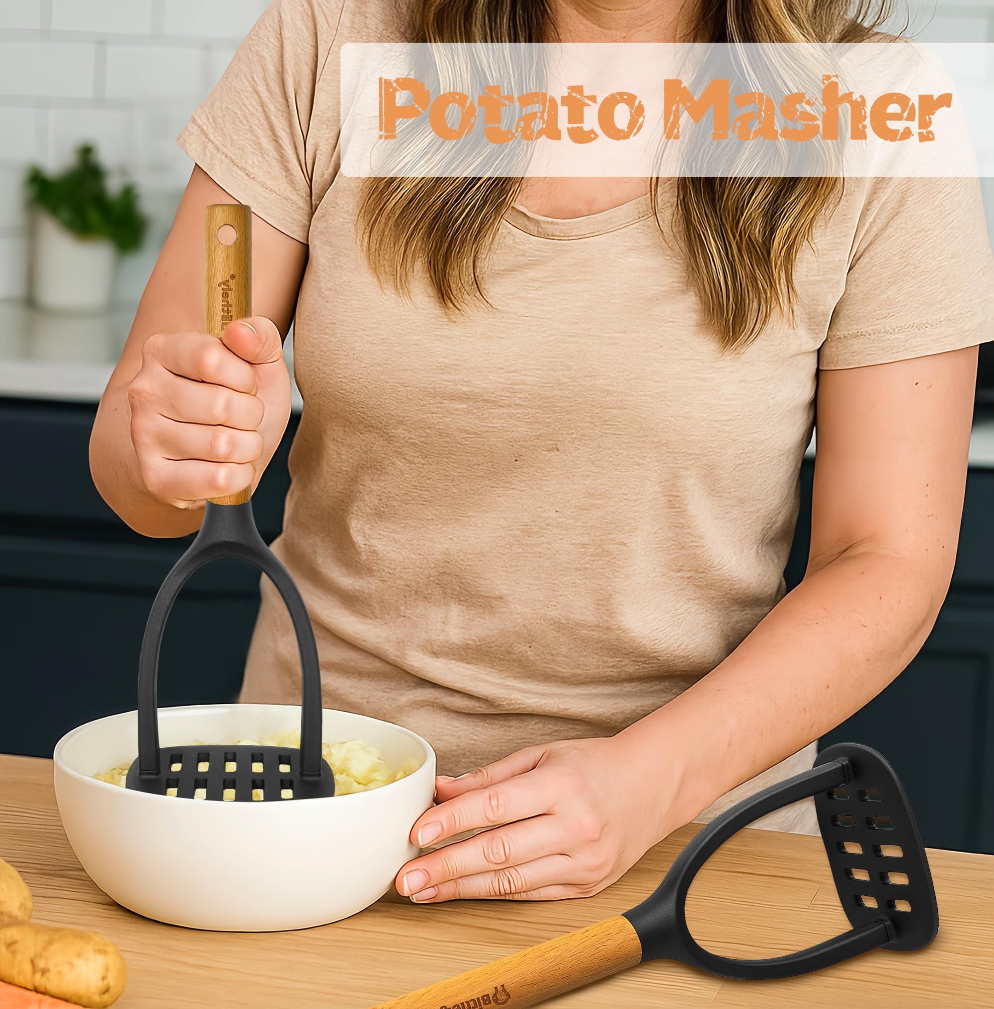 Blithely silicone solid spoon ideal for stirring and serving.