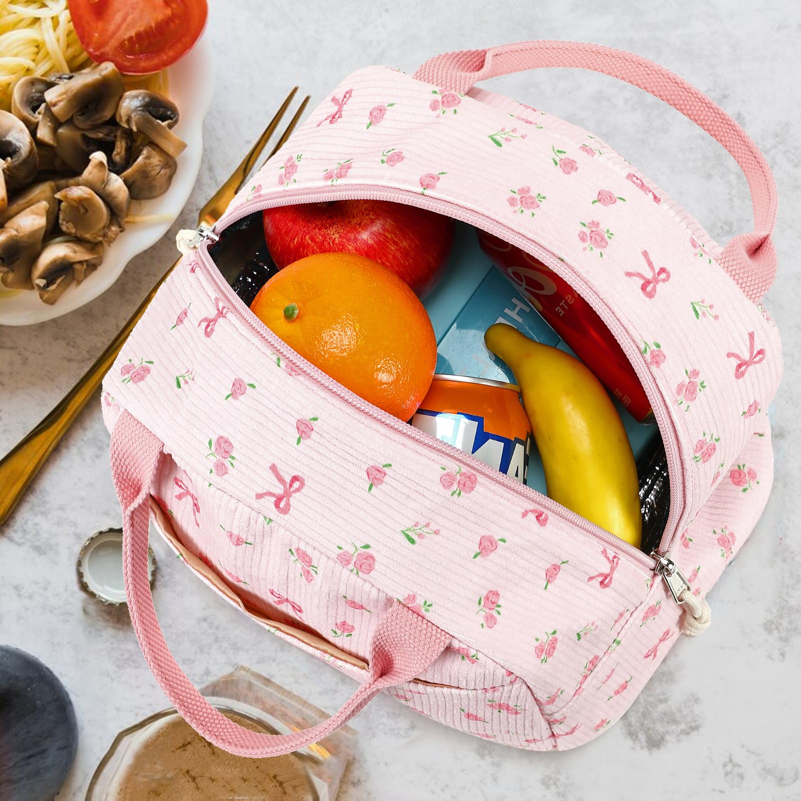 Bluboon insulated lunch bag large capacity preserves meals during commutes.