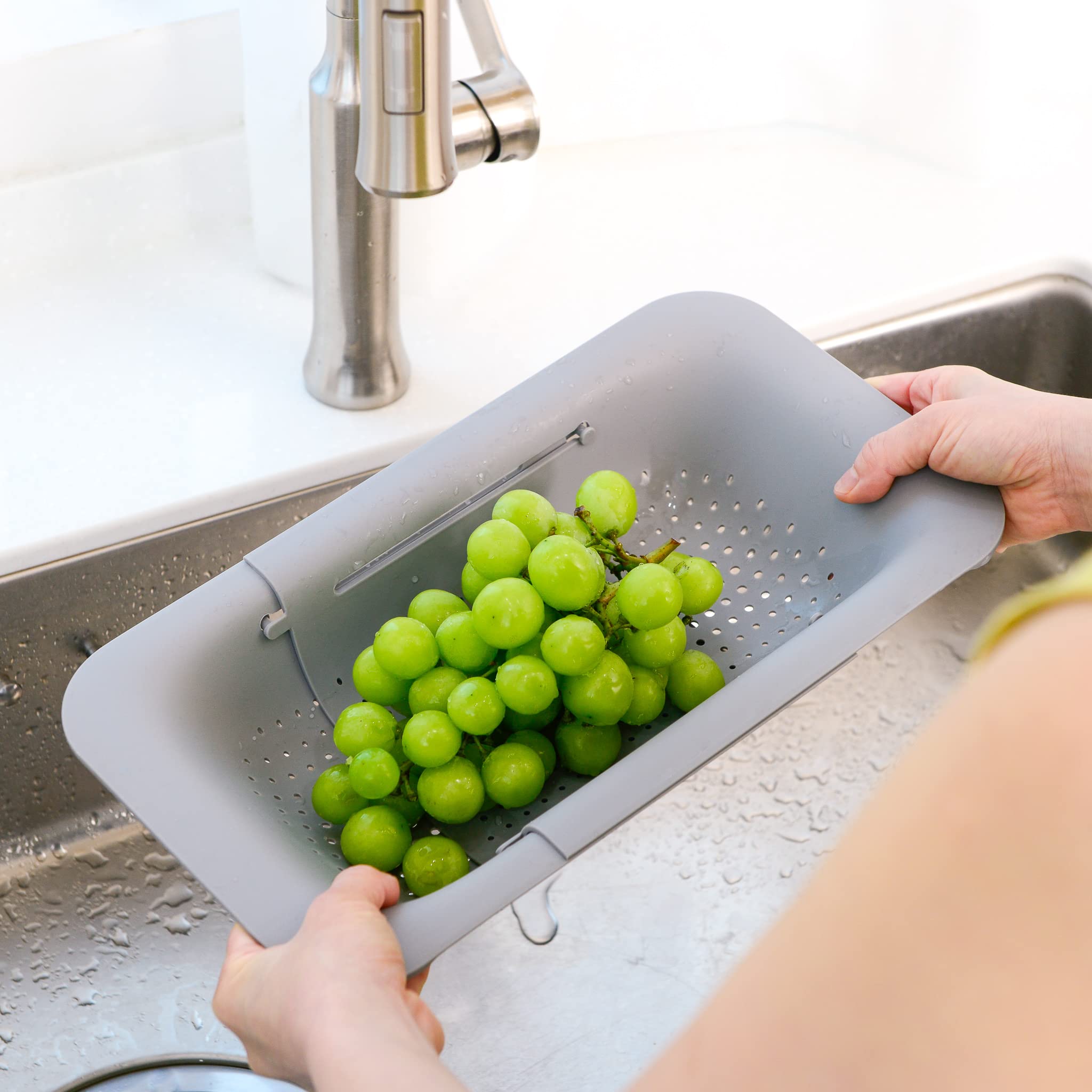 BLUE GINKGO top-rack dishwasher safe design makes cleanup simple.