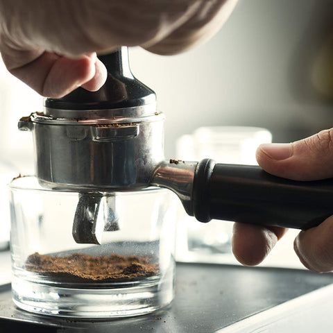 BlueSnail included tamper in box for quick setup.