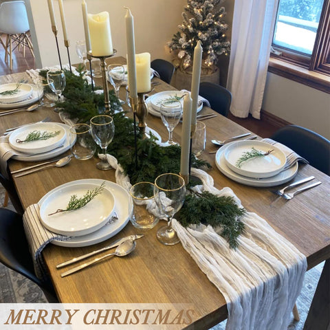 BLUETOP soft sheer table runner white for versatile setups.