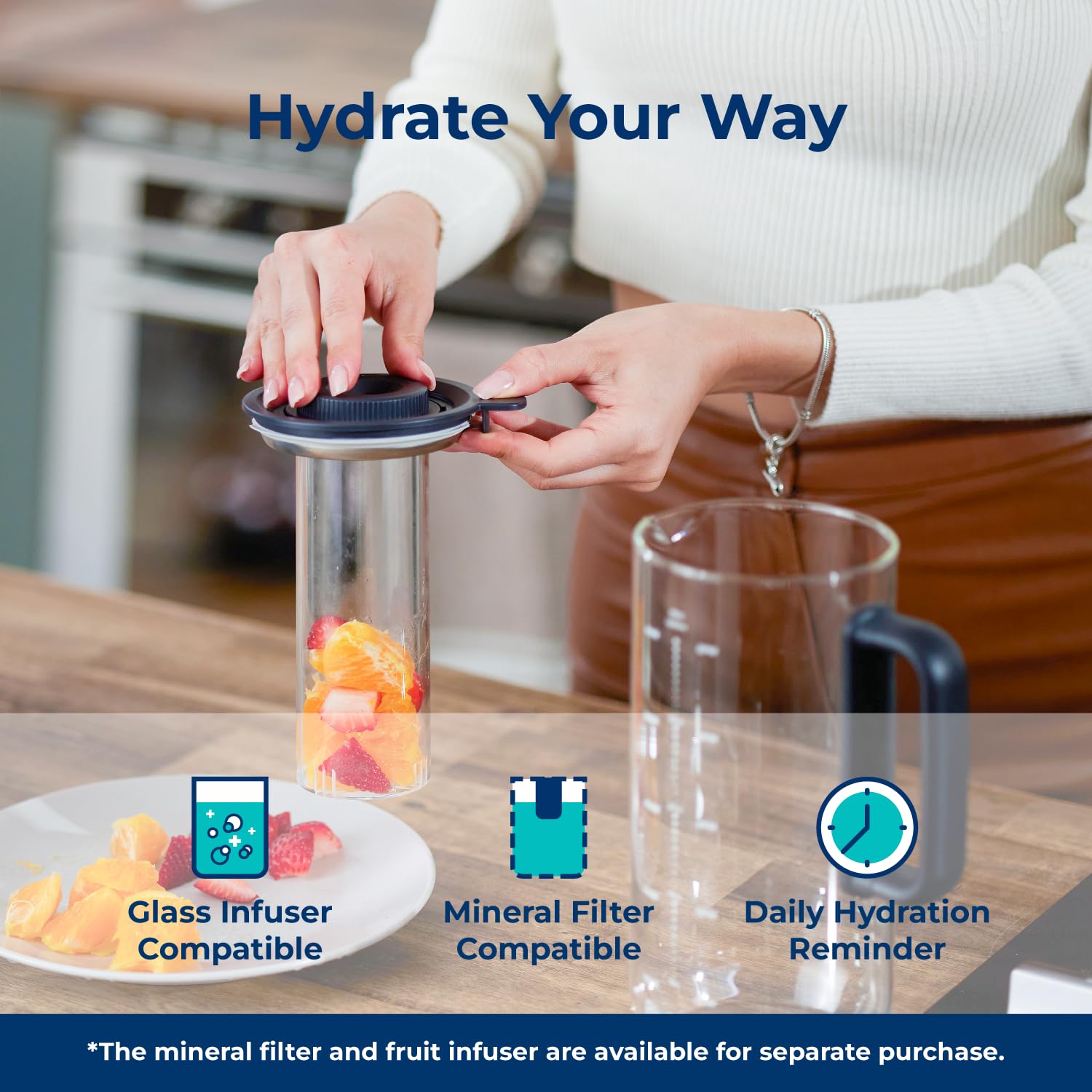 Bluevua RO100ROPOT-Lite carafe in use for purified water.