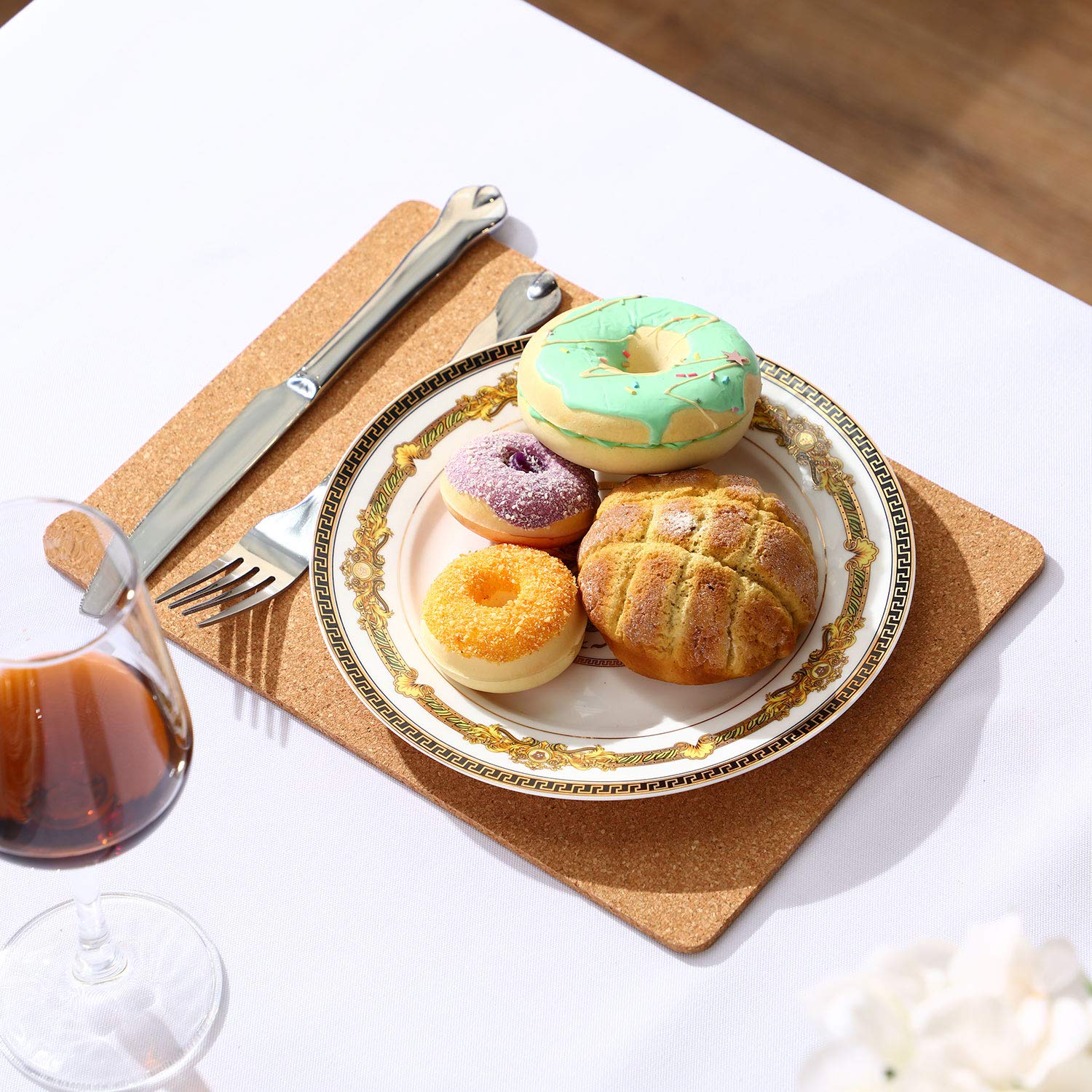Boao multi-purpose cork pad stacks neatly and doubles as placemats.