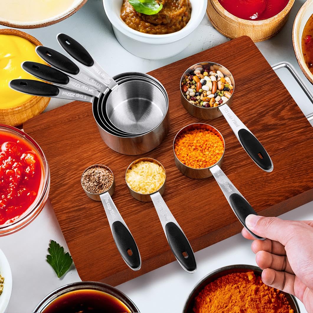 Bobipro ergonomic stainless steel handles provide a comfortable grip during measuring.