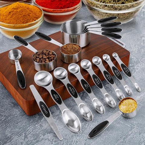 Bobipro measuring set makes a thoughtful gift for moms and bakers.