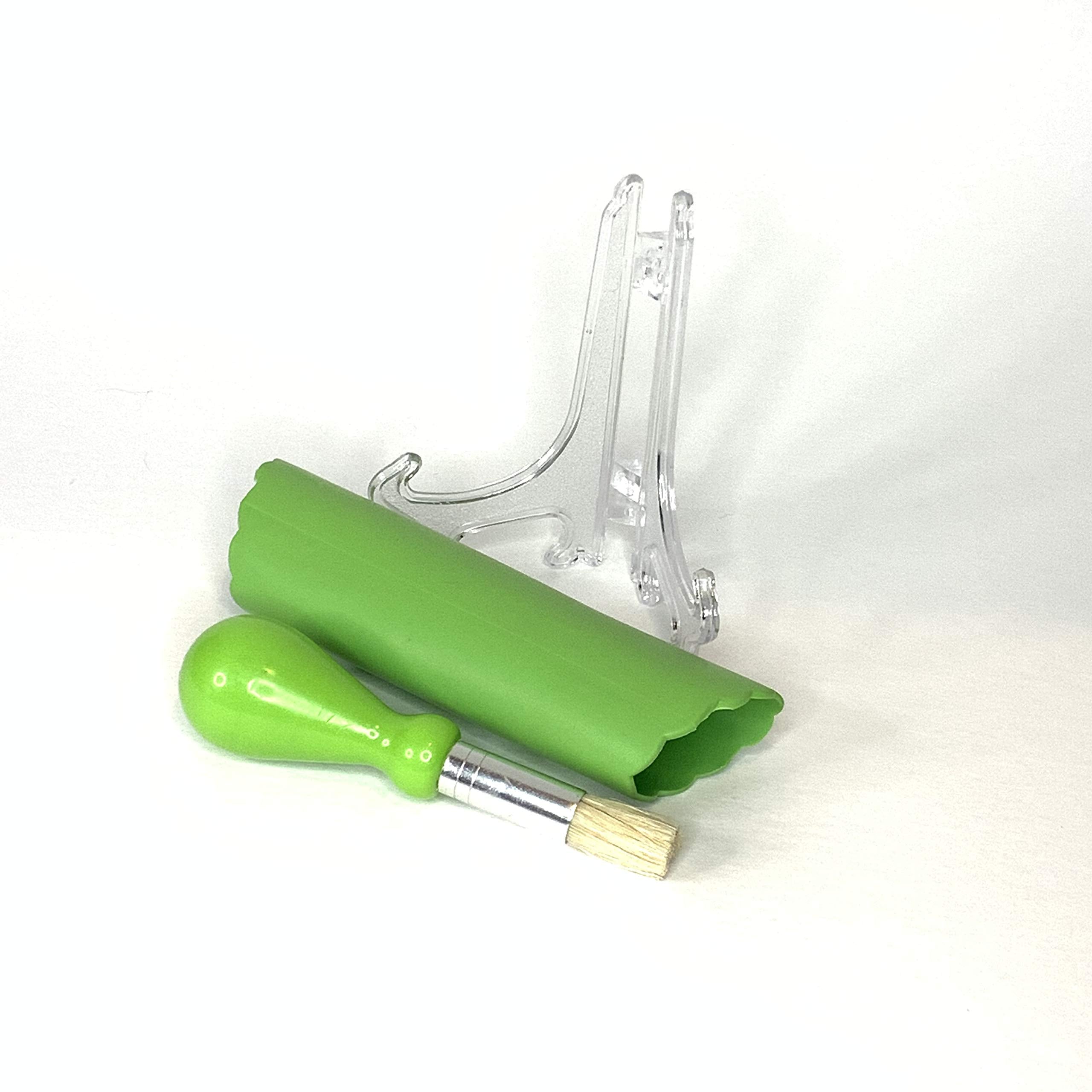 BonCera garlic and ginger use scene shows versatile kitchen tool.
