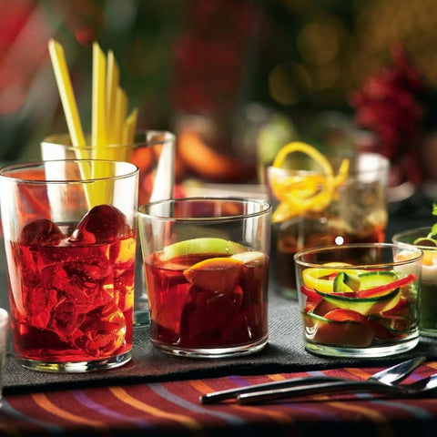 Tempered glass construction resists chips and dishwasher wear for long-lasting shine.