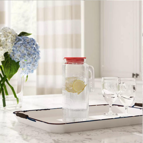 Bormioli Rocco Gelo jug pouring action for smooth, mess-free serving.