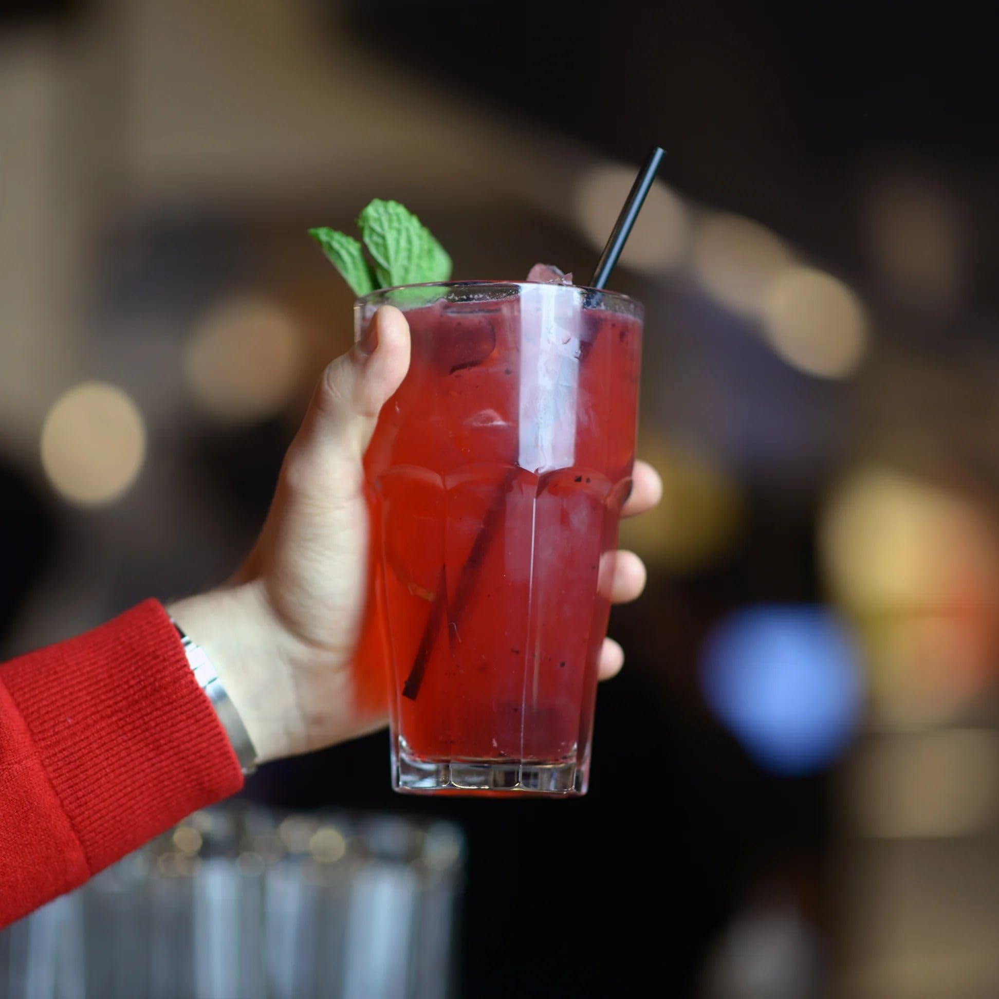 Six-piece Rock Bar cooler glass set for bars and homes