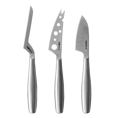 BOSKA Copenhagen cheese set with 3 knives for versatile cheese prep.