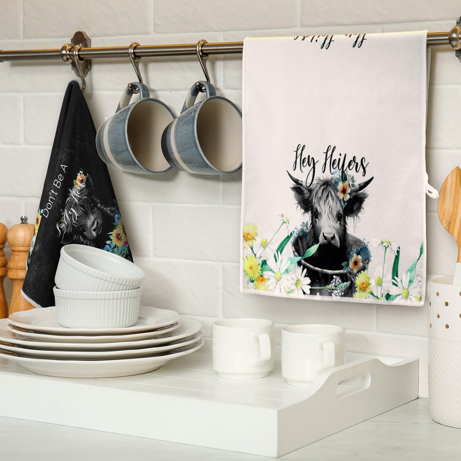 Boyiee Highland Cow towel robin design for countertop cleanup