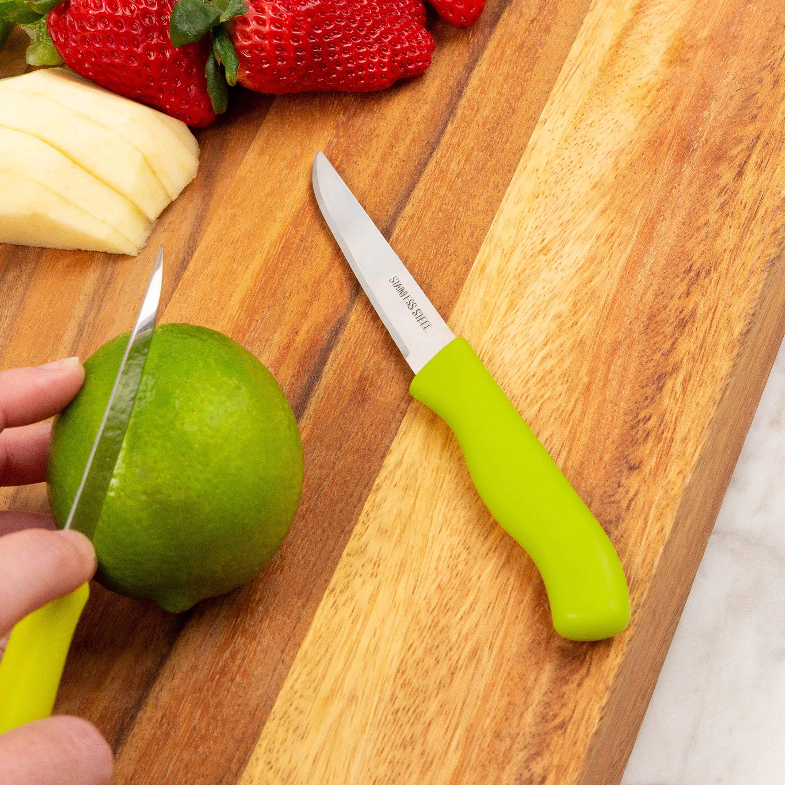 Brenium compact 12-piece set is ideal for versatile fruit and vegetable prep.