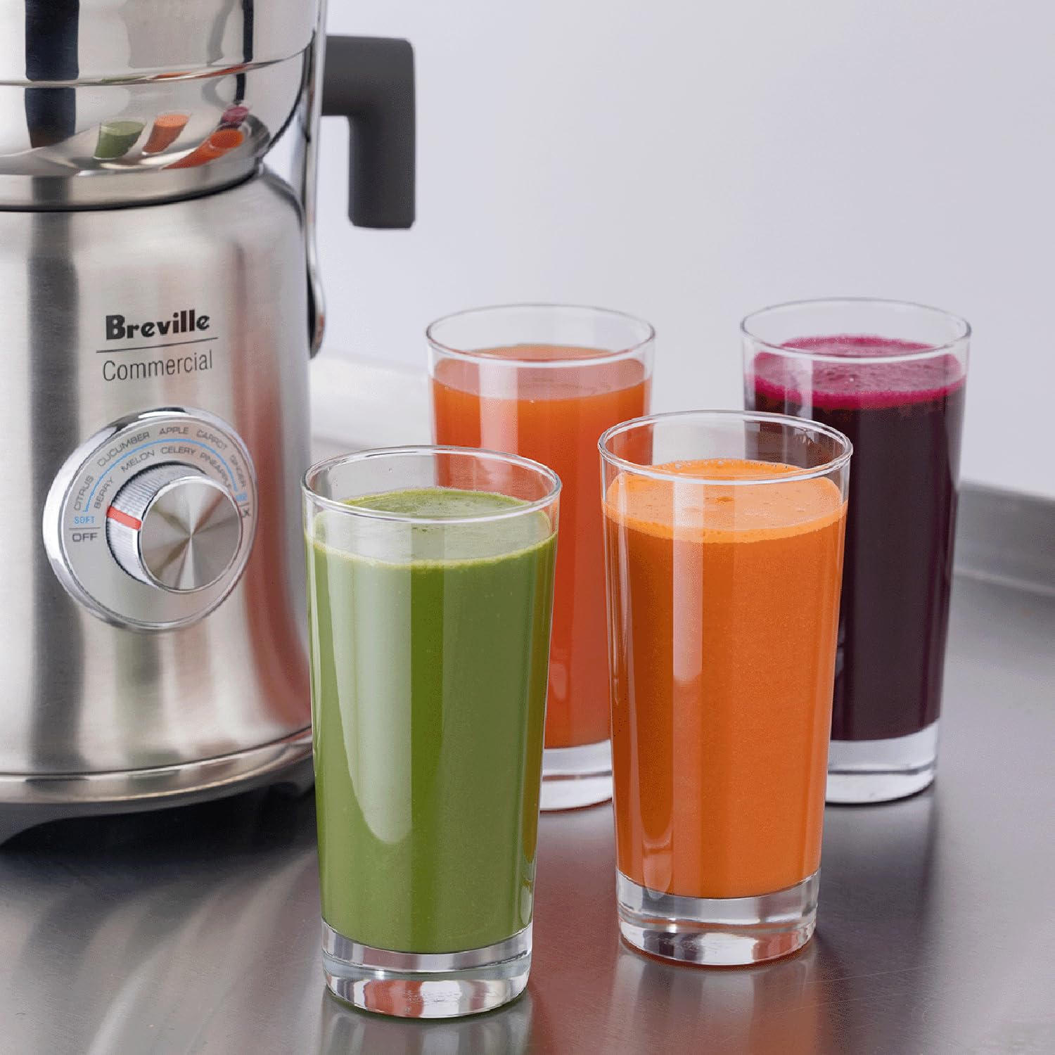 Breville Commercial Juice Fountain XL Pro wide-chute feed enables quick prep and minimal pre-cutting.