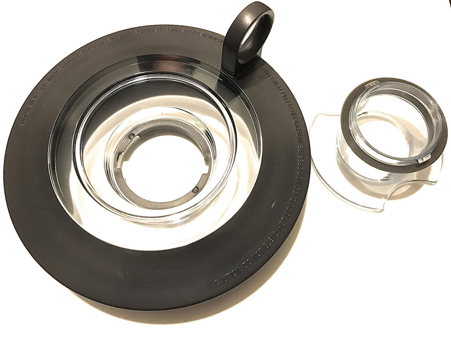 Breville inner lid silicone seal demonstrating tight fit to prevent leaks during blending.