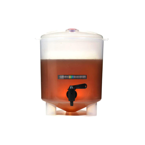 BrewDemon NZ pilsner recipe yields a light, balanced brew