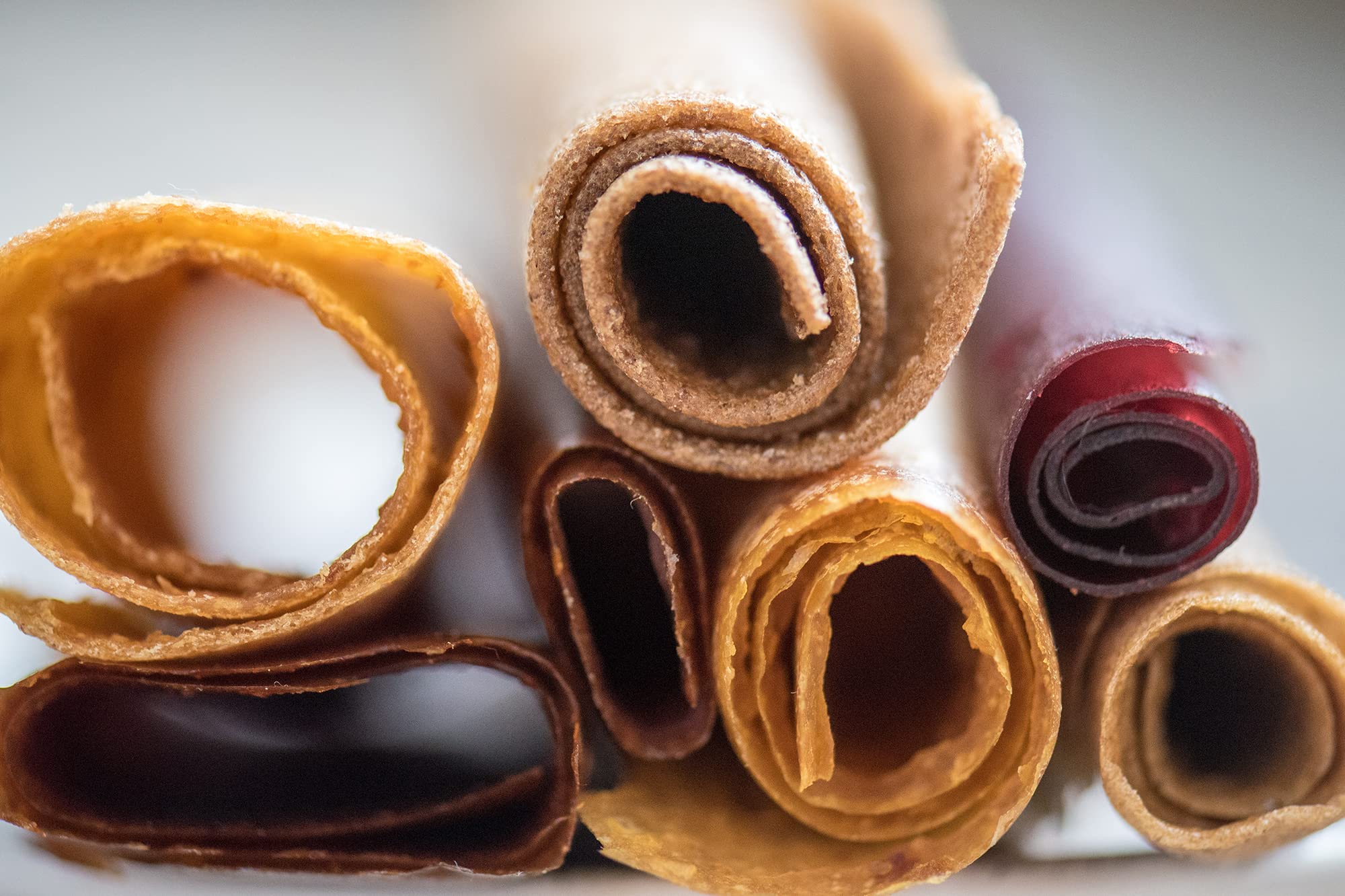 Bright Kitchen round parchment for Nesco dries evenly without sticking during fruit dehydration.