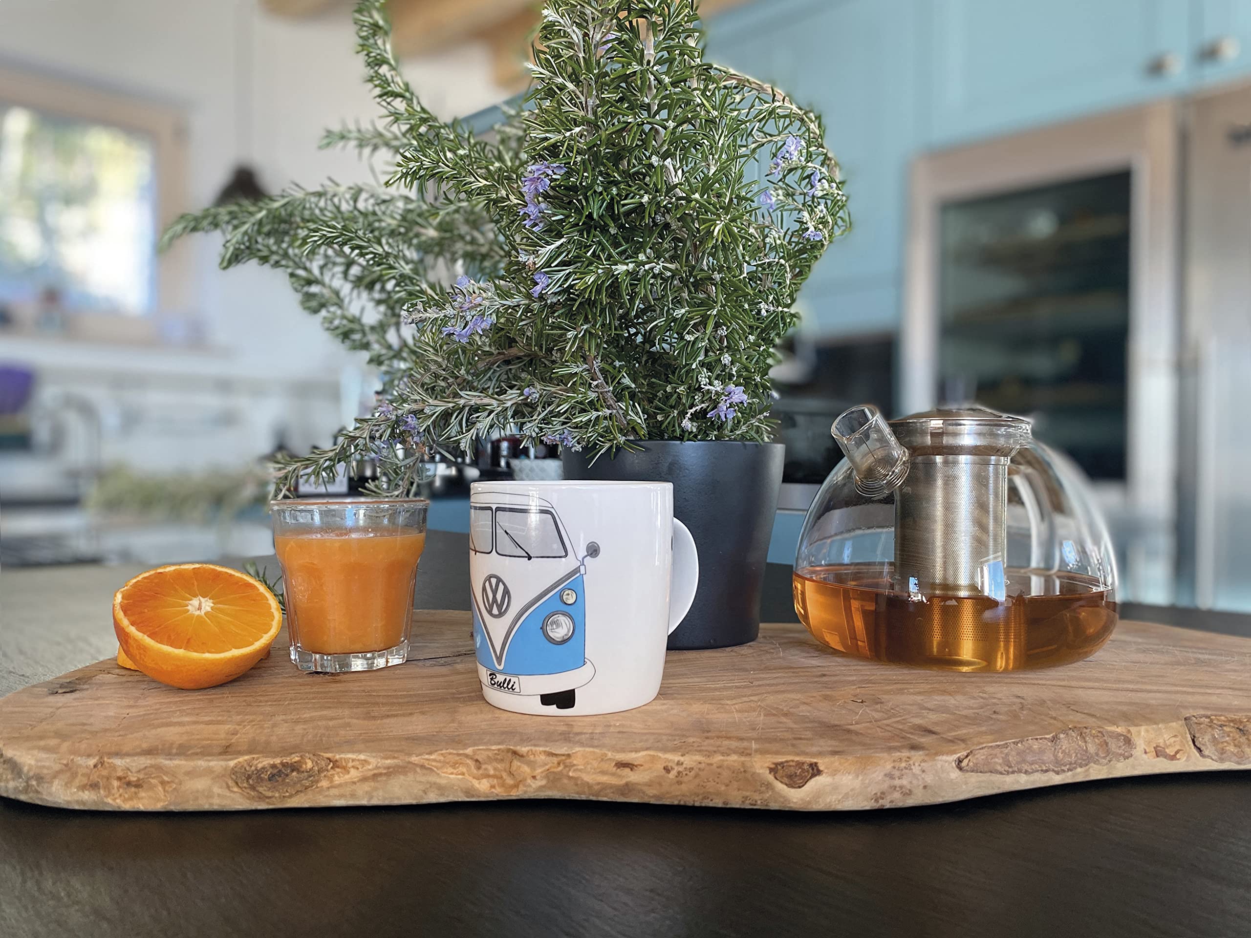 Dishwasher-safe BRISA mug preserves vibrant color after many washes