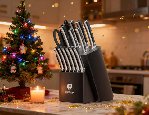Gift-ready BRODARK knife set, ideal for cooking enthusiasts.