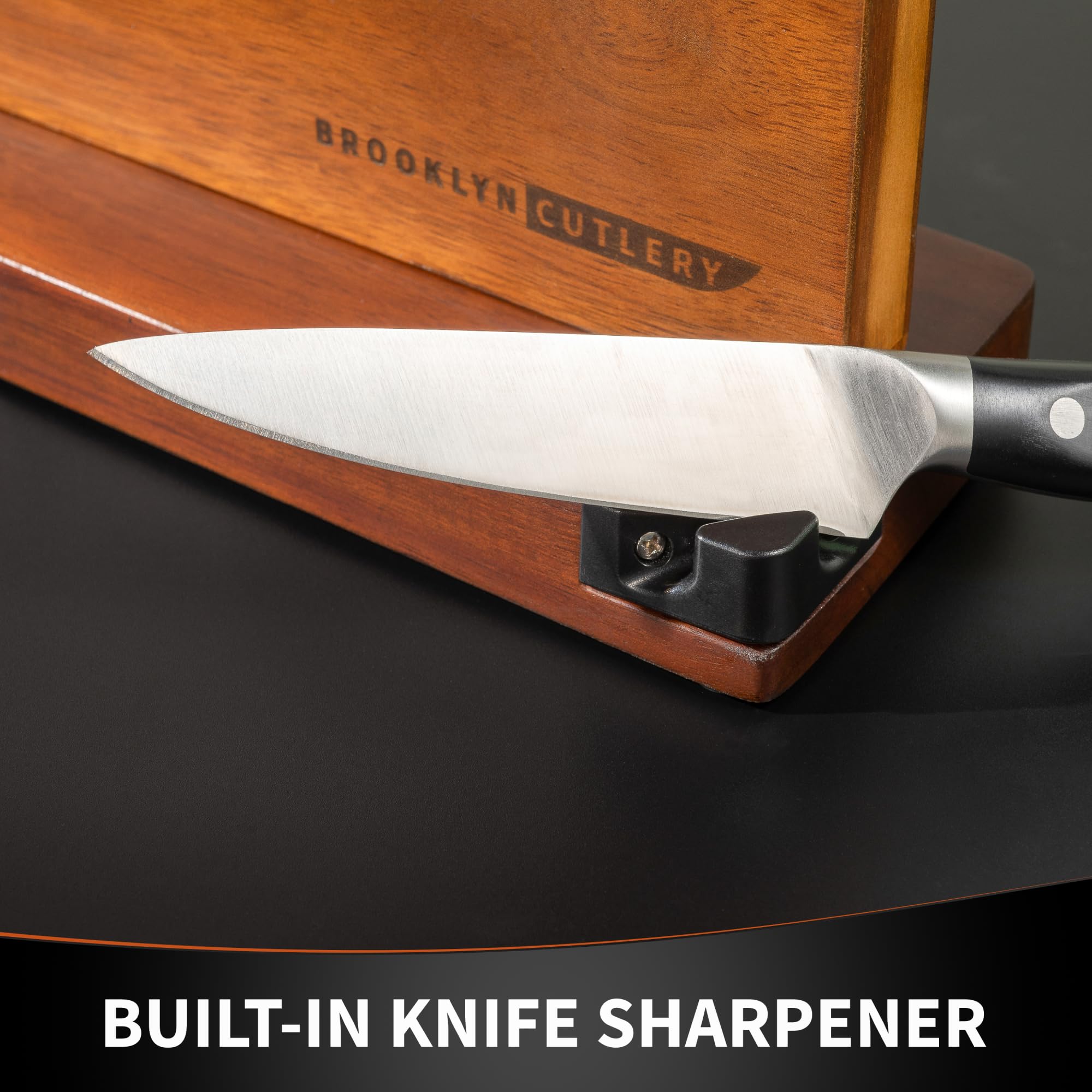 Brooklyn Cutlery gift-ready packaging makes it a ready-to-gift kitchen accessory.