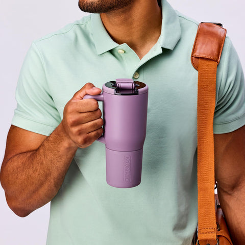 BrüMate Müv 25oz Nightfall Blue finish suits travel and daily routines.
