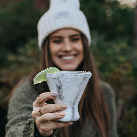 BrüMate MargTini exterior stays cool and condensation-free for comfortable handling.