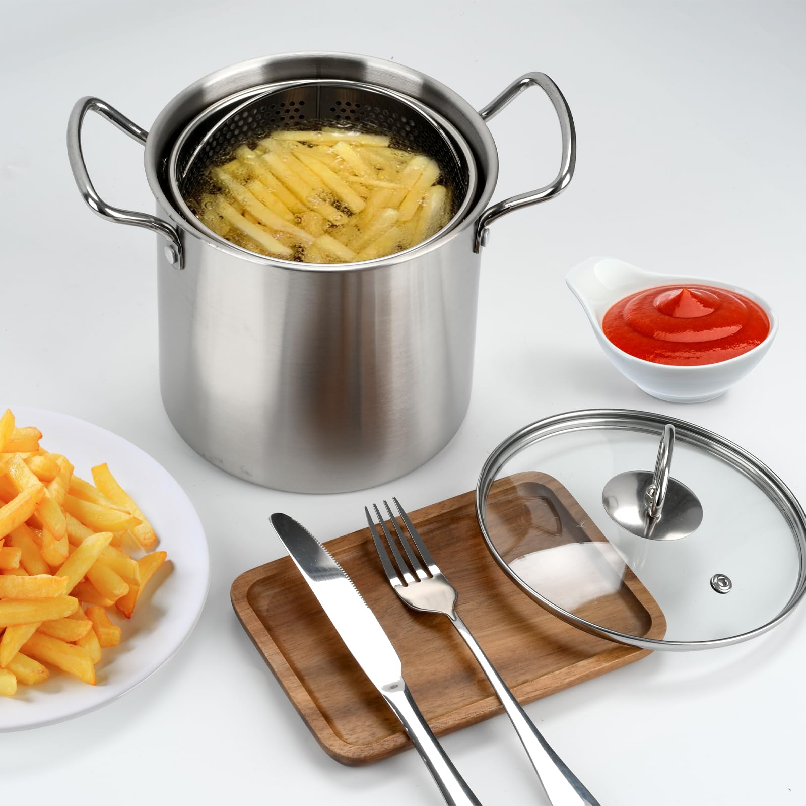 BSDLZCH stainless steel deep fryer pot with dual handles for safe, stable lifting.