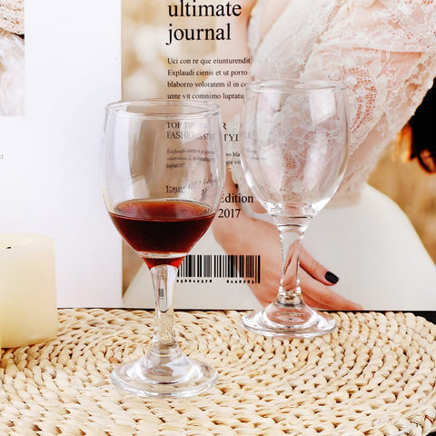 BTGLLAS wine-tasting set adds sophistication to gatherings.