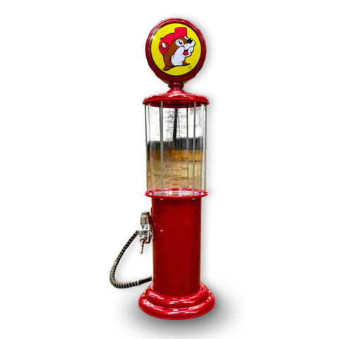 Buc-ee's gas pump beverage dispenser showing 34 oz capacity for easy refreshments