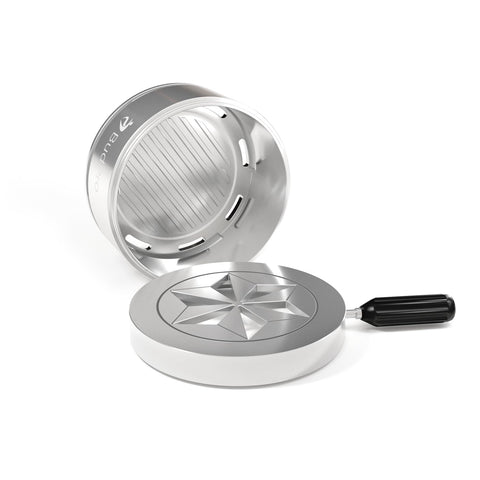 BudPro ProH3 wind cover controls heat for smoother draws.