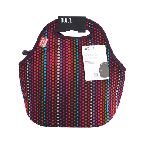 BUILT Gourmet Getaway features soft grip handles for easy carrying.