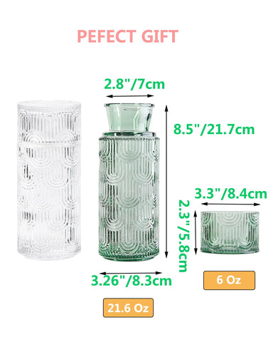 Buminee glass carafe with lid in green for drinks and protection.
