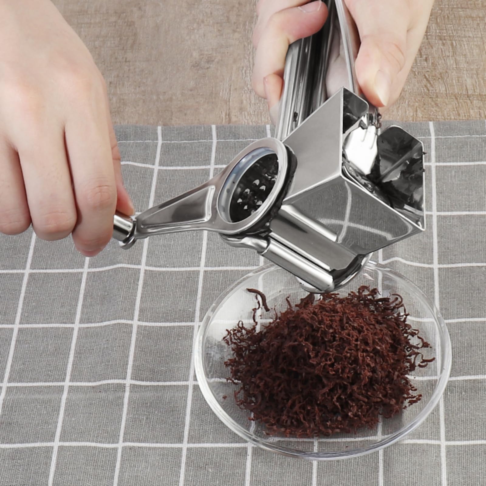 Buoikik versatile grater works with chocolate, nuts, garlic, and vegetables.