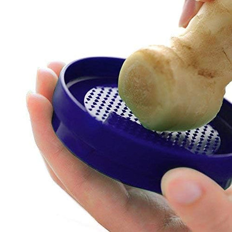 BUTEFO egg separator and measuring cup for precise cooking measurements.