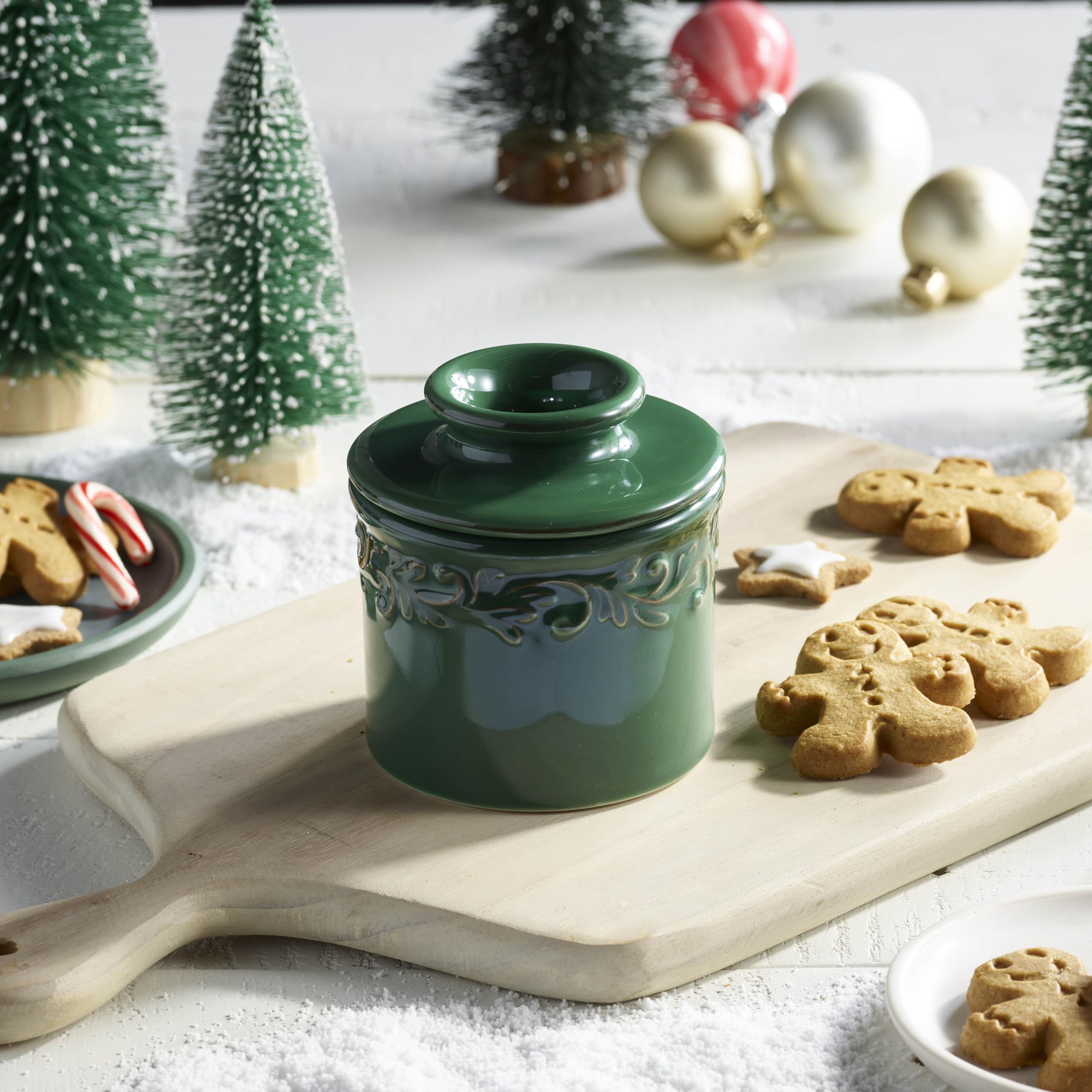Butter Bell embossed vine detail highlights Provençal heritage and artisanal craftsmanship