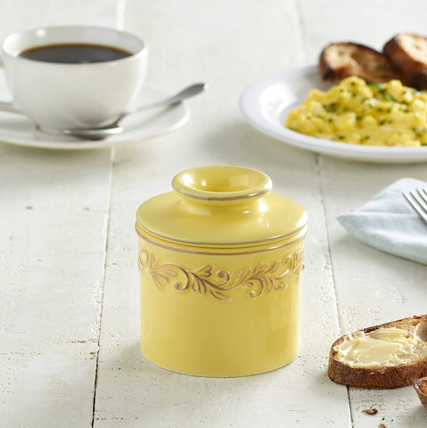 Premium New Bone China close-up reveals durable, lead-free glaze.