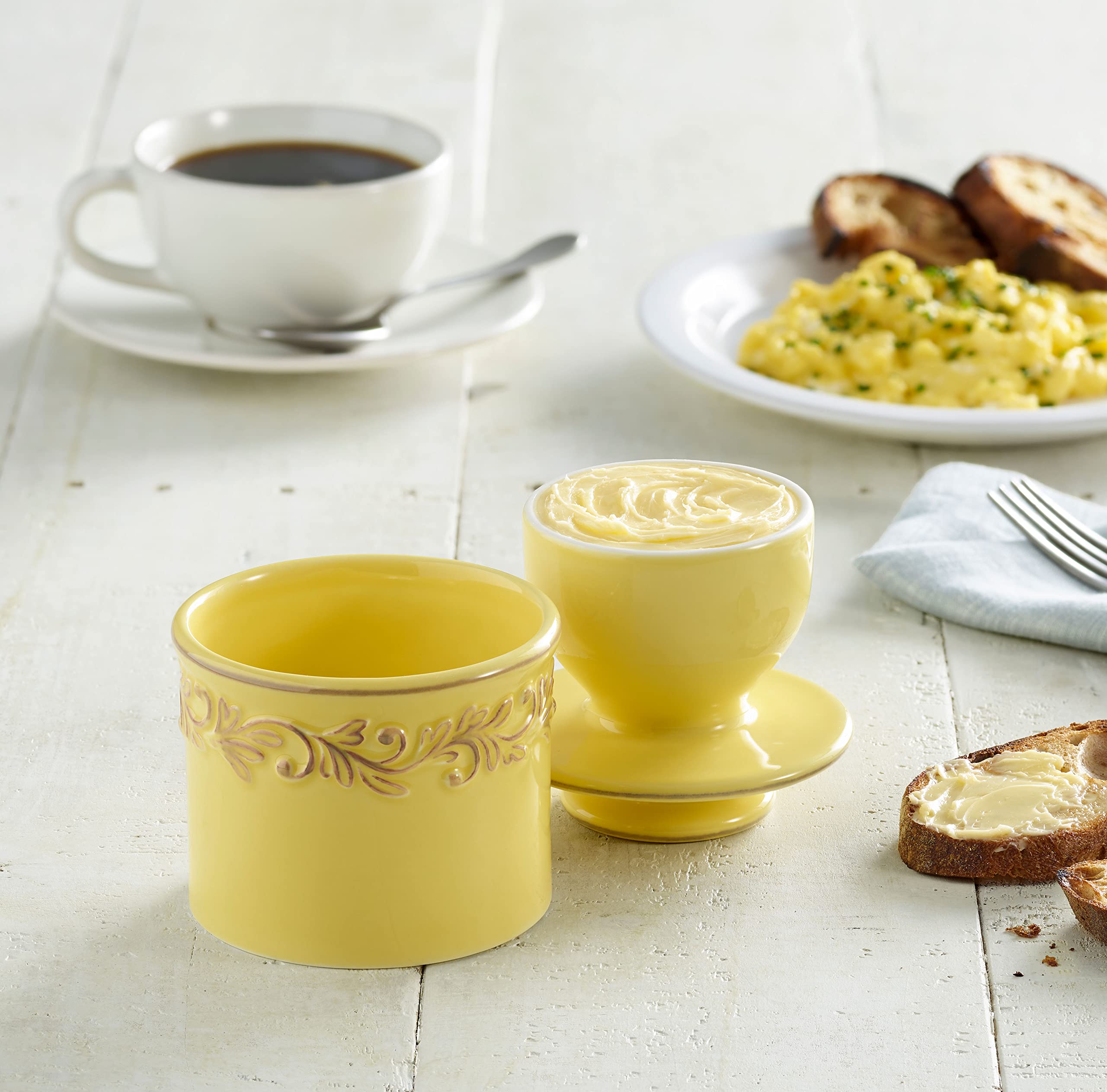 Water-seal design demonstrates airtight butter storage on the counter.