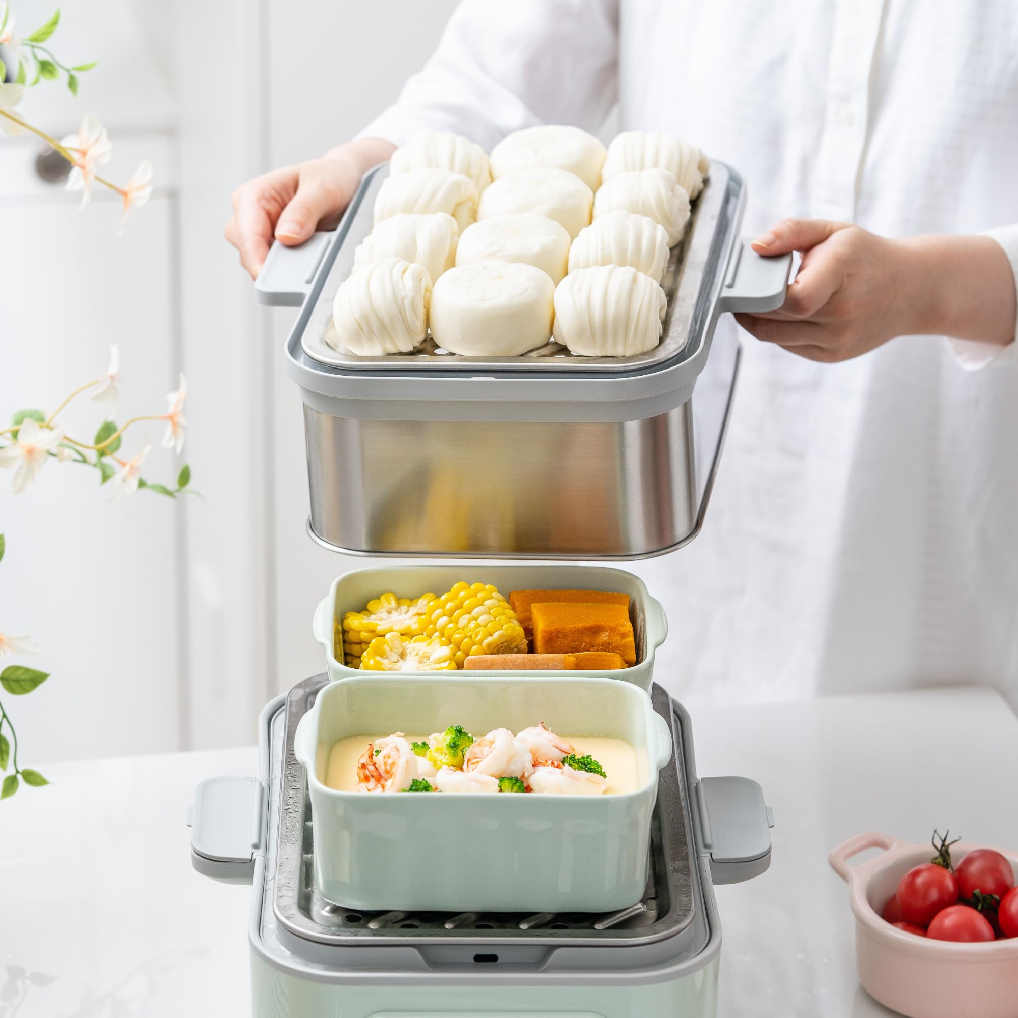 Buydeem G52 tempered glass lid provides easy monitoring while steaming.