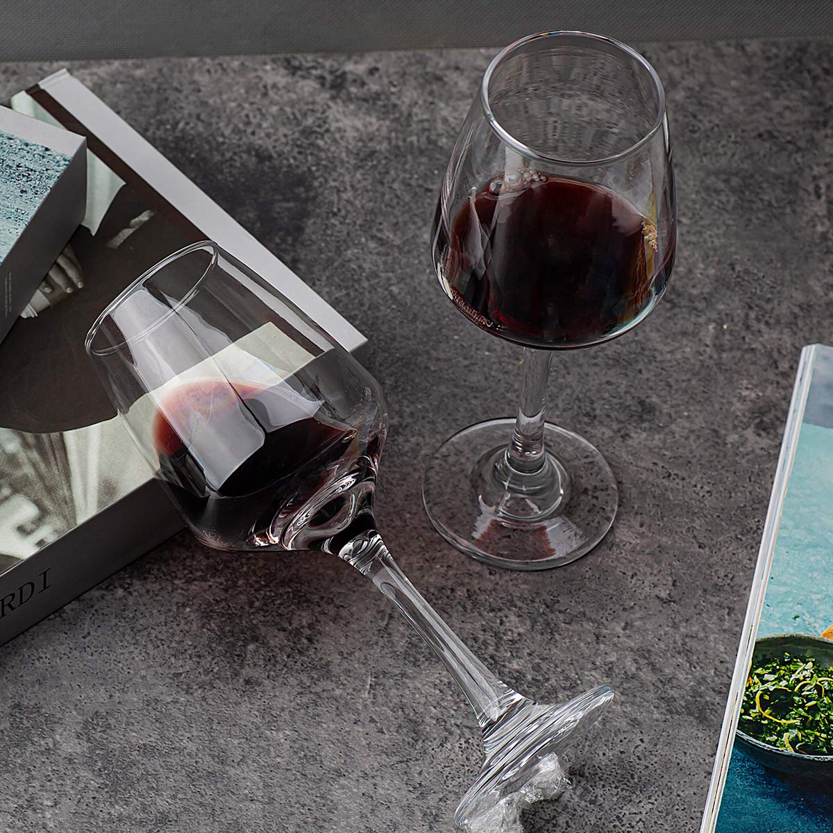 C CREST lead-free wine glasses ensure safe, high-purity glassware.