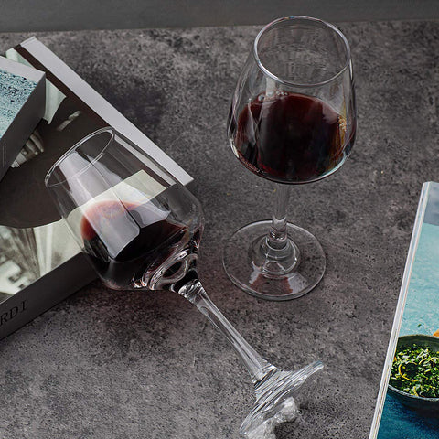 C CREST lead-free wine glasses ensure safe, high-purity glassware.