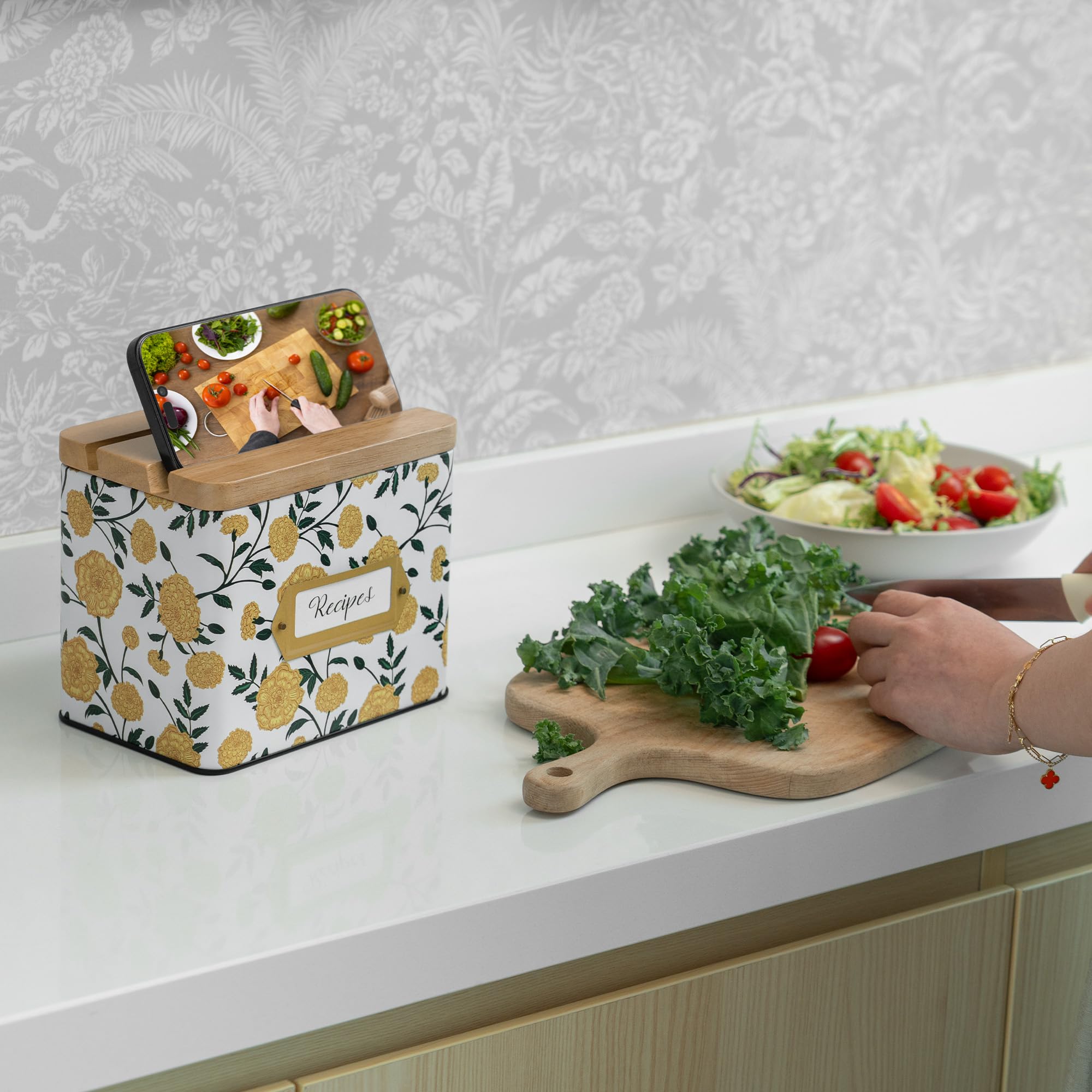 Cabbrix Marigold recipe box card tray organizing 50 double-sided cards.