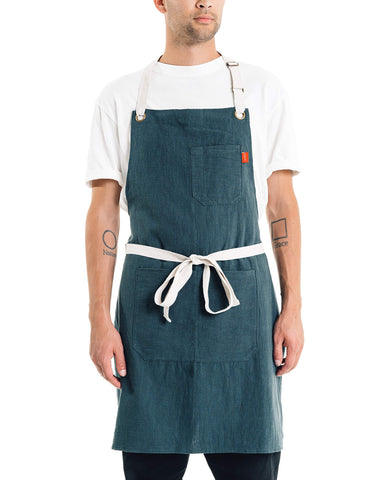 Caldo Linen Kitchen Apron adjustable straps demonstrate customizable fit for comfort during long tasks.