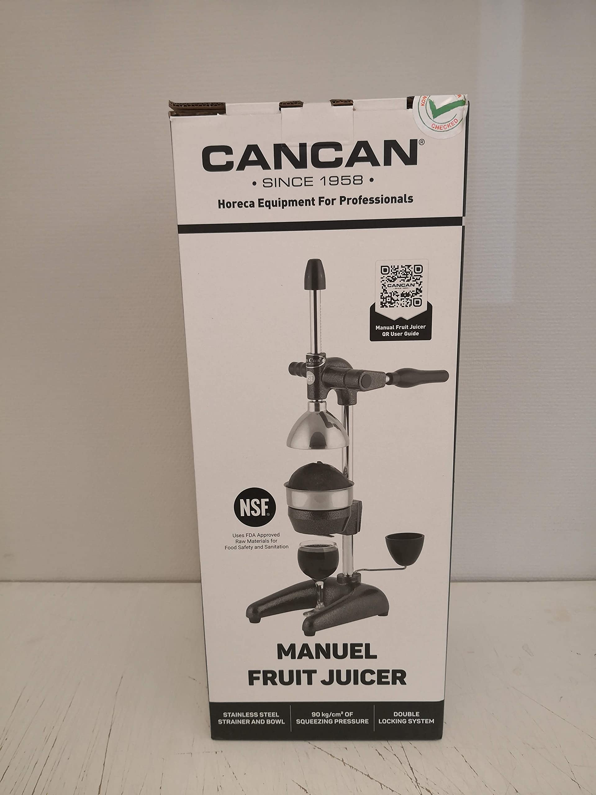 Can-Can juicer operating lever shows easy, user-friendly control.