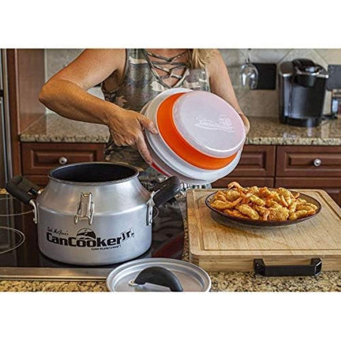 CanCooker Batter Bowl XL keeps batter mess-free during mixing.