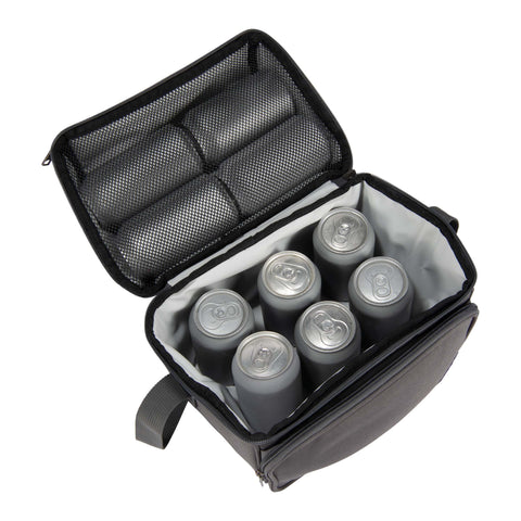 Carhartt dual-compartments insulation keeps different foods at ideal temperature.